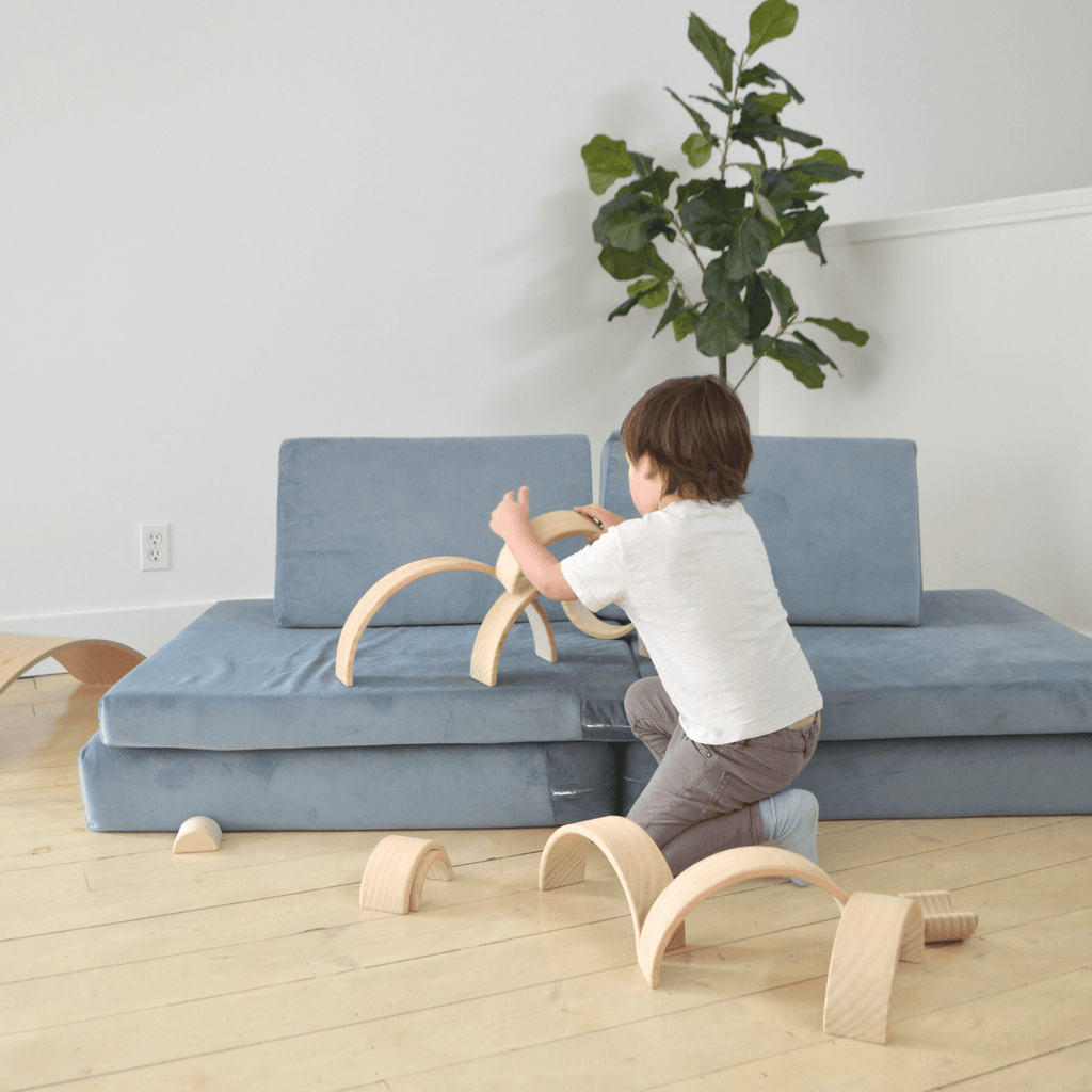 Cushy Couch - Cushy Couch