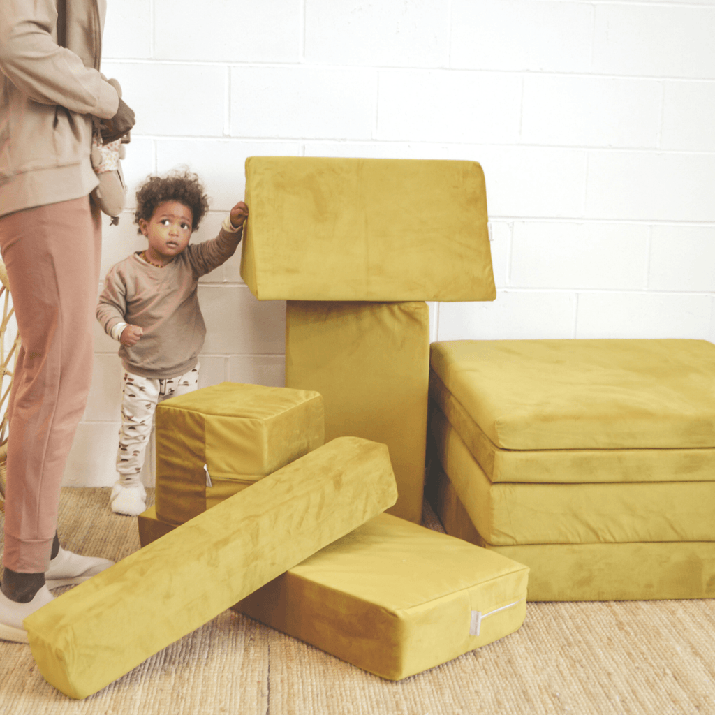 Cushy Couch - Cushy Couch